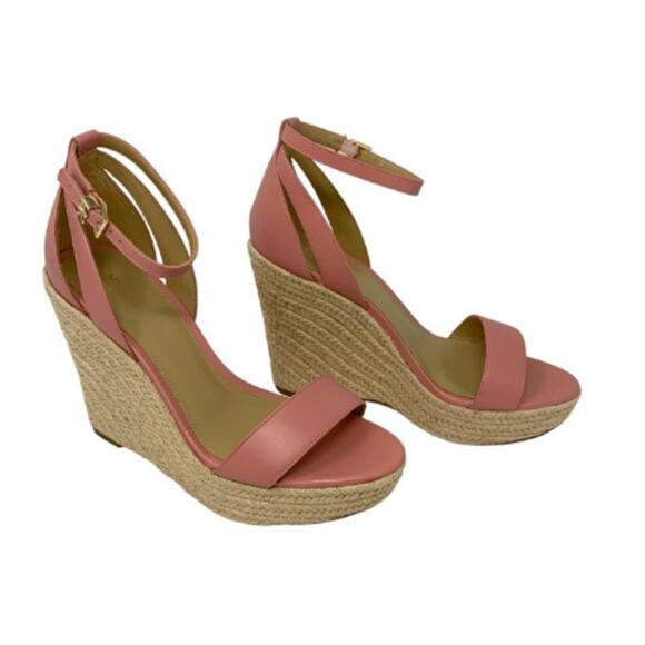 $135 MSRP - Michael Kors Kimberly Wedge Size 7 - NWOB - Picture 2 of 6